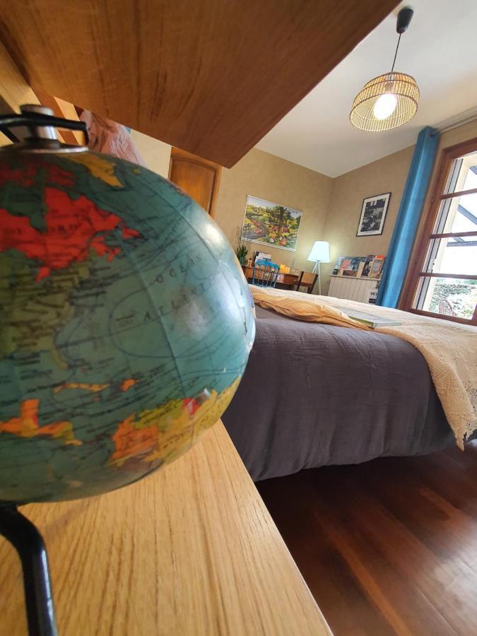 Bed and Breakfast A l'Ecole Buissonnière à Lacrouzette Extérieur photo